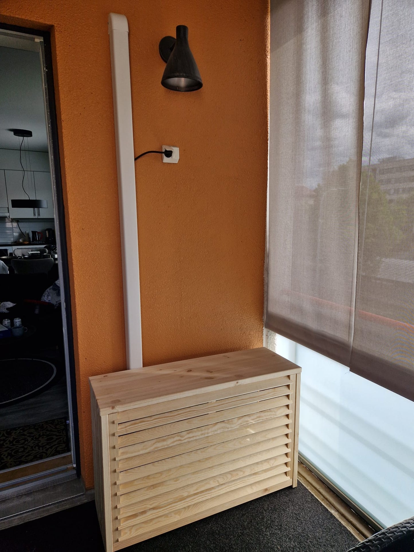 Products Air source heat pump accessory: Balcony protection case for outdoor unit